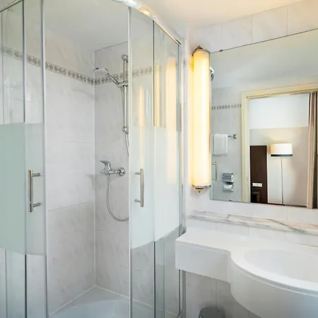 Leonardo Hotel Berlin Ku'Damm-2